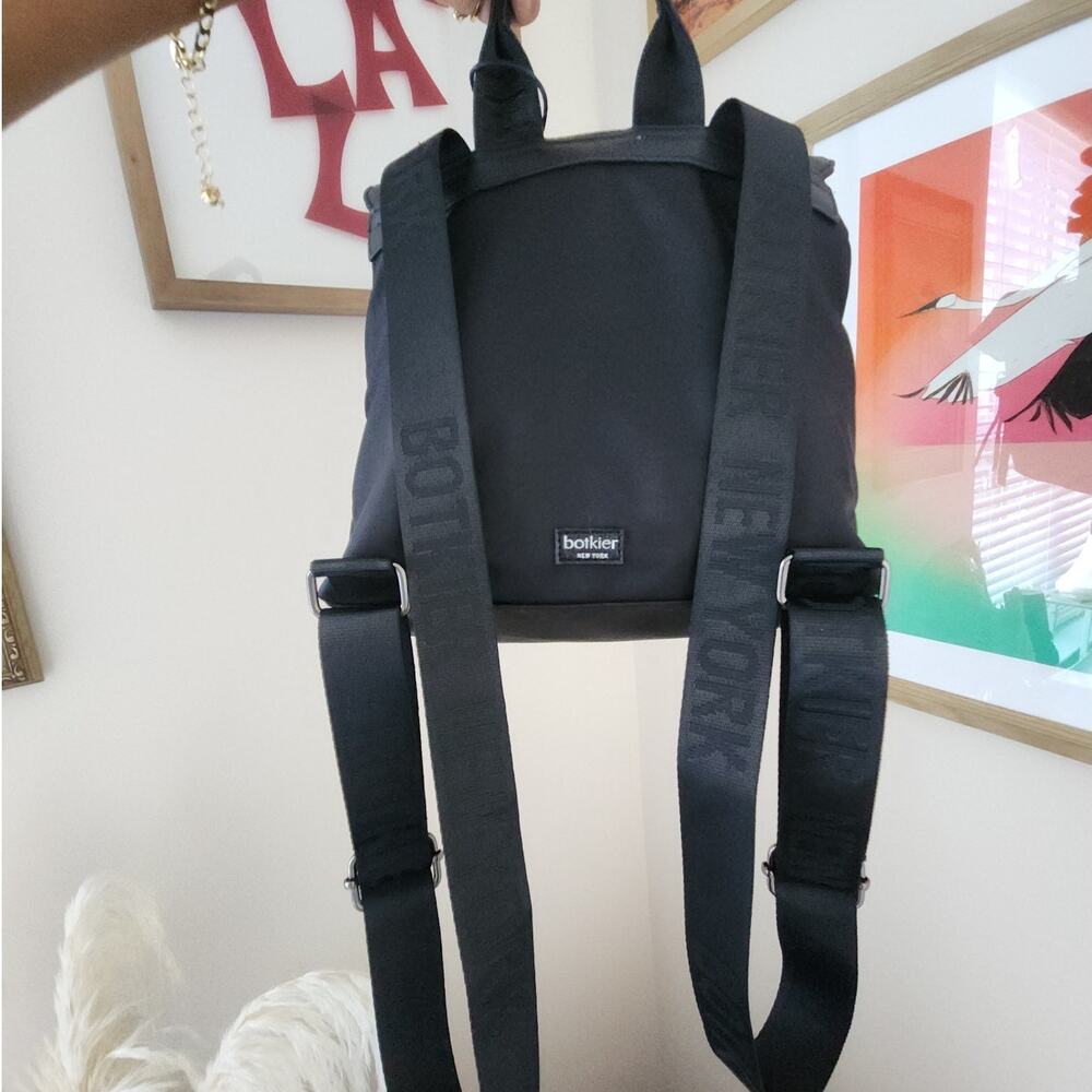 Botkier New York Trigger Backpack - Picture 3 of 8